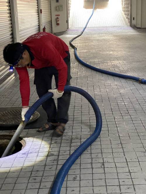 南投抽水肥-地下停車場水肥抽取